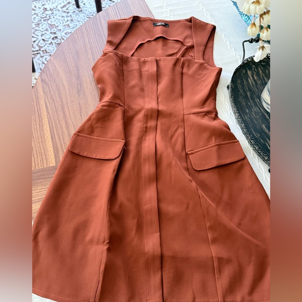 Sleeveless Midi Dress in Rust Brown